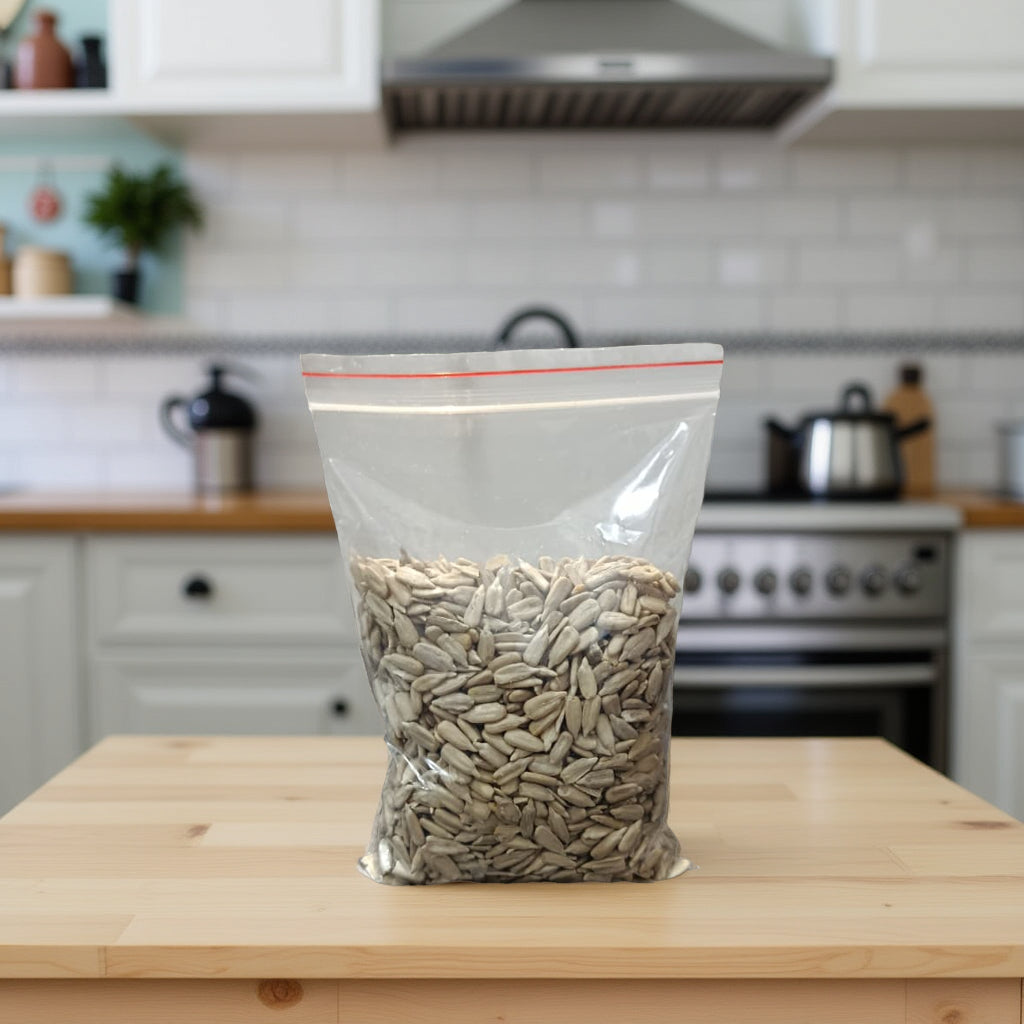 🌿 Sunflower Seeds – Crispy & Protein Rich Snack (سورج مُکھی کے بیج)